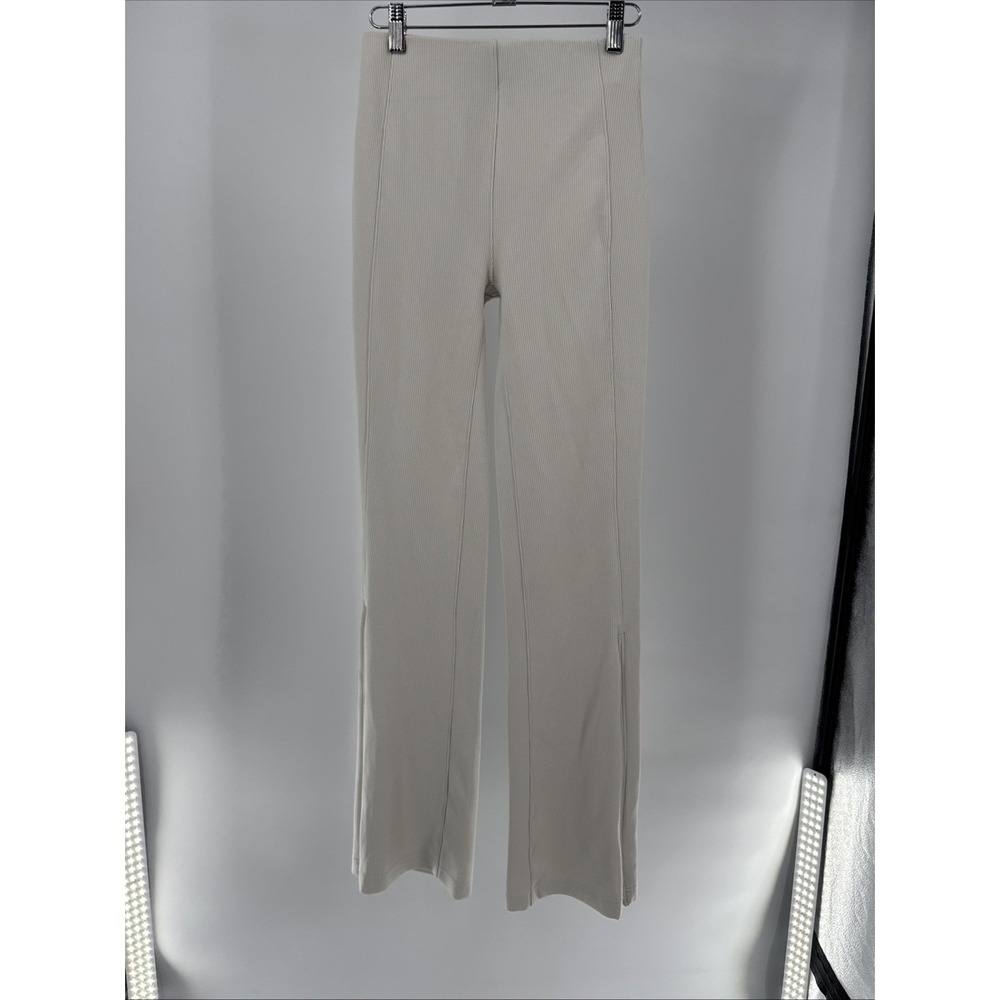 Lululemon Ribbed Zip Leg Tight Fit Leggings Women's Size 4 Cream Athletic